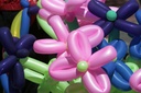 unsplash_eEnMsWNo2Ts_balloon twisting