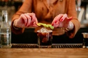 unsplash_0IuhtB96Bn0_bartender cocktail