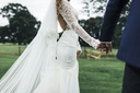 unsplash_1qH1GOt7Q-E_wedding dress bride