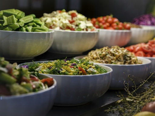 unsplash_gaLpc1k6AXo_buffet catering