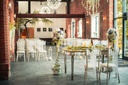 unsplash_UfVhVkqMgGQ_wedding chairs decoration