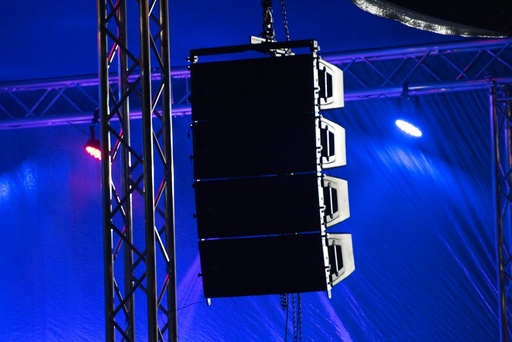 unsplash_pHSjhC6s80M_event sound system speakers
