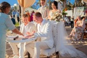 unsplash_eycZmDDisBI_wedding planner working