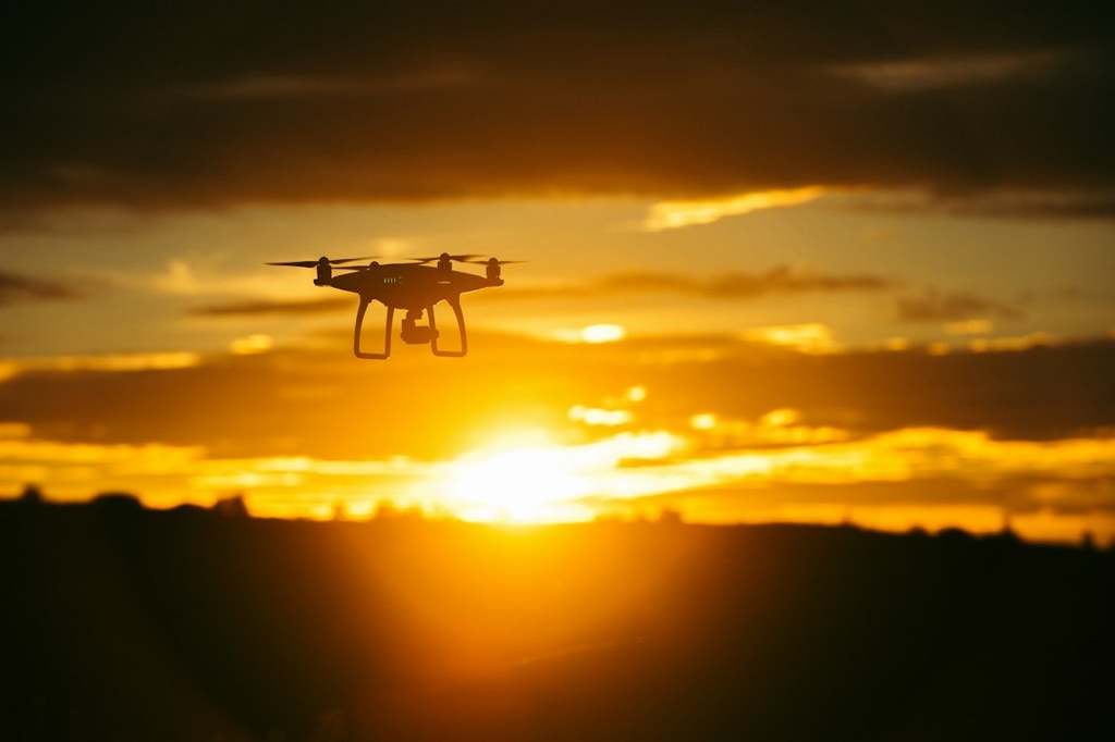 unsplash_jlLC2hAQ7uQ_drone camera aerial