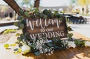 unsplash_zaeyf-6l83s_wedding welcome sign