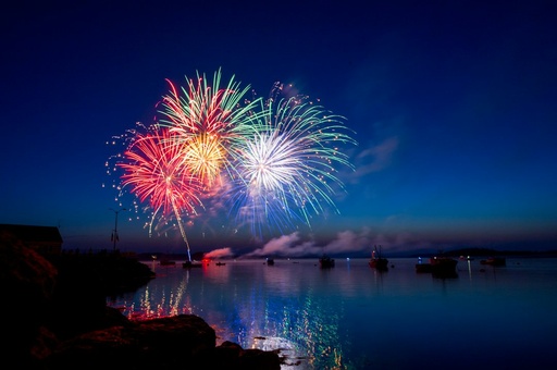 unsplash_gdTxVSAE5sk_fireworks