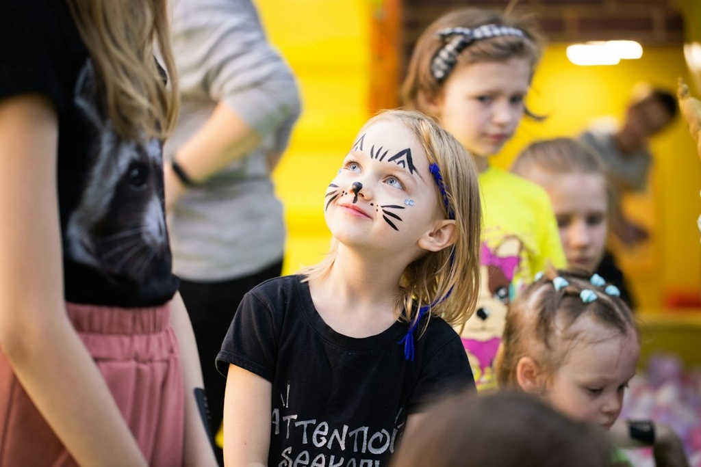 unsplash_j_TJ8F2LJ0E_child face paint butterfly