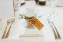 unsplash_CgR5Ey7LNAE_wedding gift table