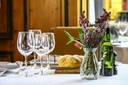 unsplash_k0wvSVWwcAo_wine glasses table setting