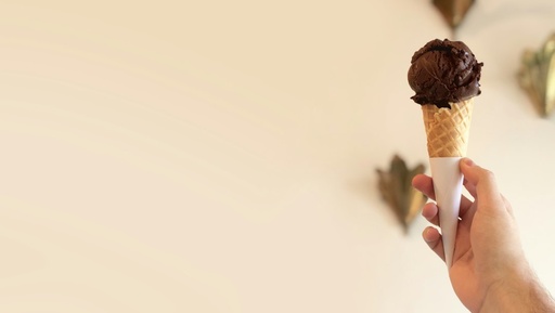 unsplash_9b5PuL5dwE4_ice cream cones