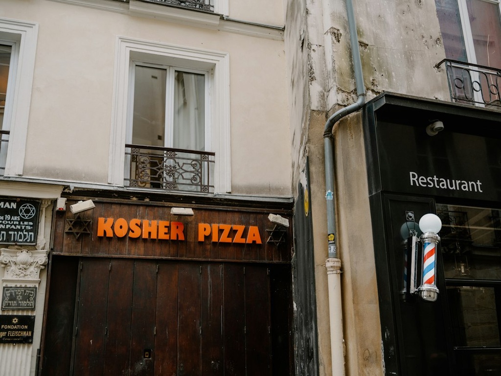 unsplash_dZuYz3ShXII_kosher food