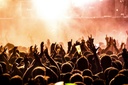 unsplash_Qnlp3FCO2vc_stadium concert crowd
