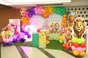 Themed Decor