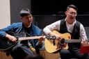 unsplash_DOY8ZE95O0I_acoustic guitarist singing