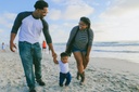unsplash_Oj77q2yIjzI_black family vacation