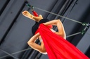 unsplash_oF82bSqzuUY_aerial silk performer