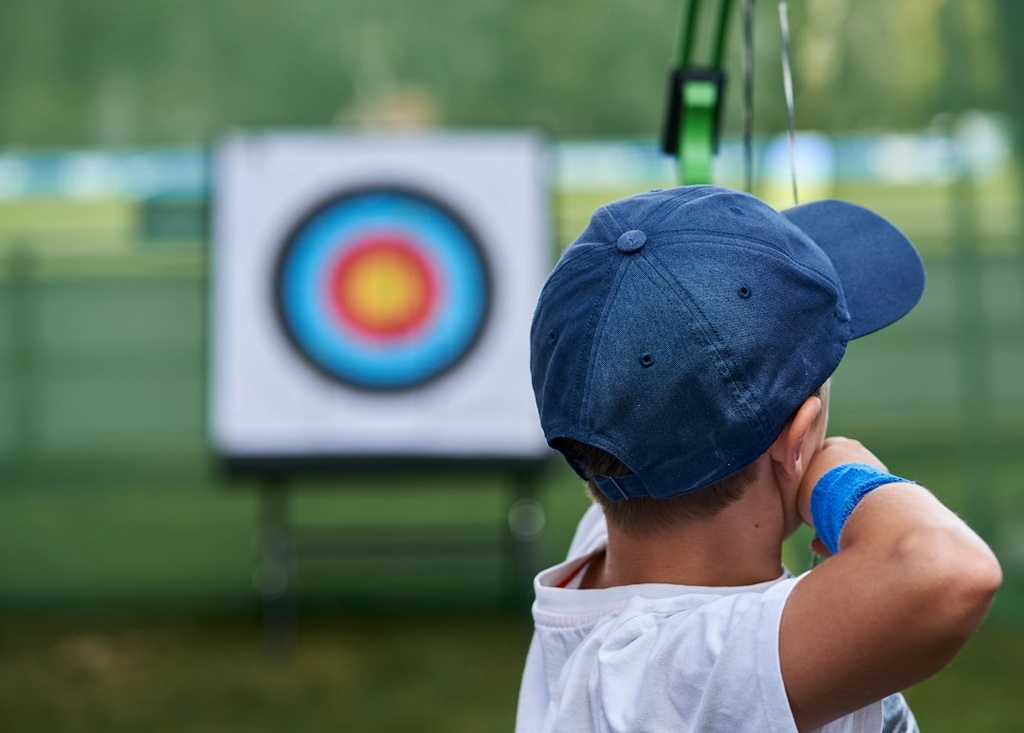 unsplash_uU8n5LuzpTc_archery target bow