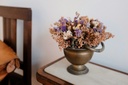 unsplash_Ov4wDXbaPd8_flower arrangement table