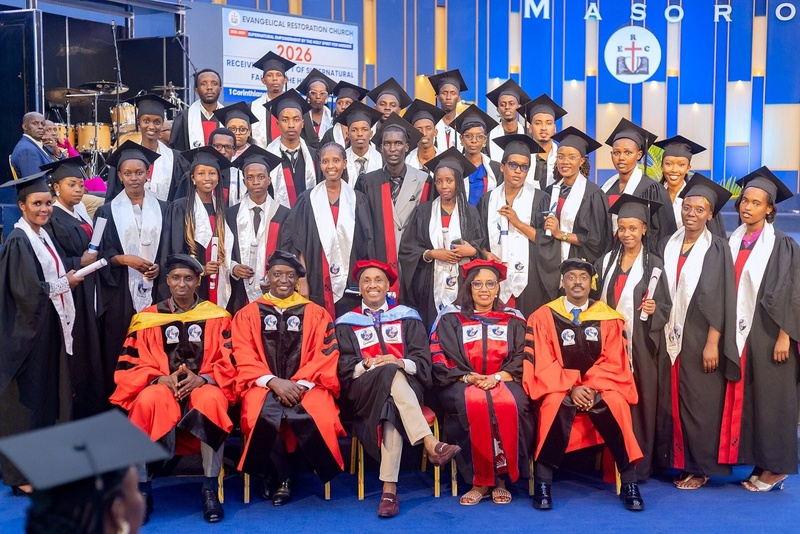 Graduation day (photo: Tuyishimejosue, CC0)