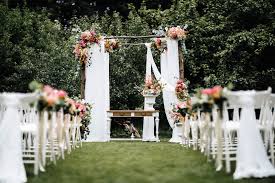 Aisle décor